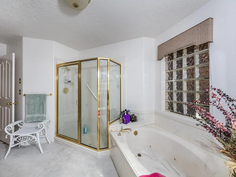 824 W Hampton Rd — Photo 28