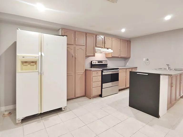 621 Quebec St #B — Photo 2
