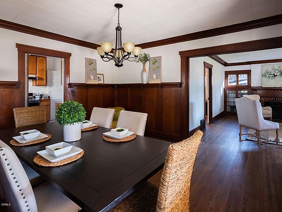 5th image of 1076 N Mar Vista Ave