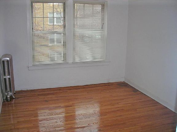 3rd image of 1916 W Winona St #51031