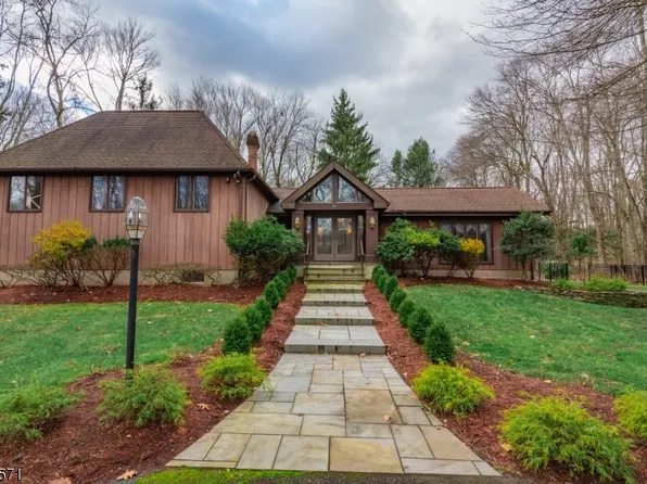 852 High Mountain Rd, Franklin Lakes Boro, NJ 07417