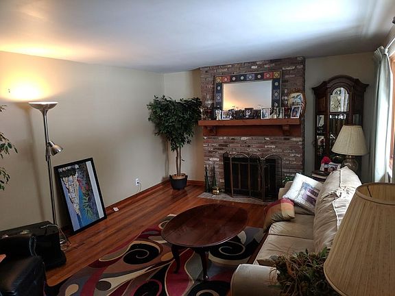 3rd image of 159 Charlotte Ave