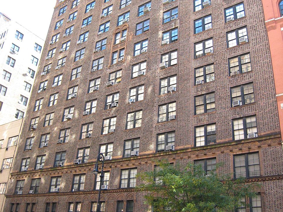 1st image of 50 W 72nd St APT 208