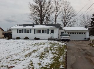 723 Eldon Dr NW, Warren, OH 44483