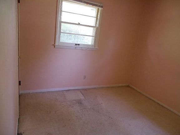 5th image of 1450 Whitty Ln