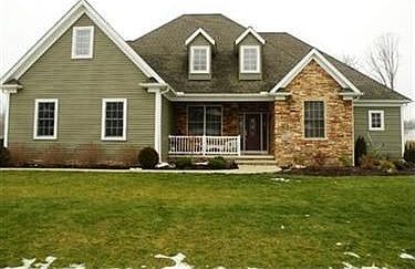 2nd image of 7562 Manor Dr