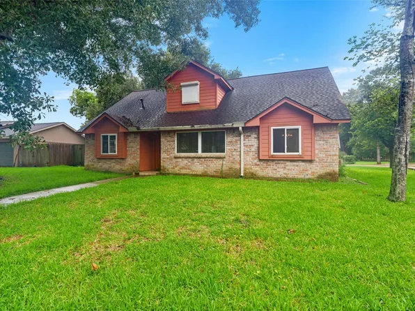 5000 Cedar Creek Dr, Dickinson, TX 77539