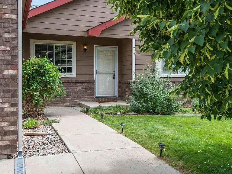 4060 Florence Dr — Photo 1