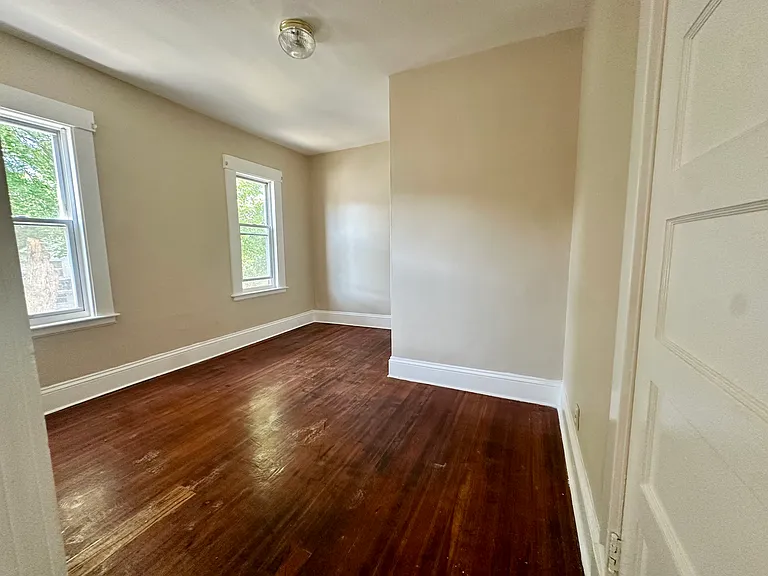 74-76 Curtiss St #2 — Photo 10