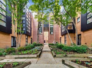 2034 W Willow St APT C, Chicago, IL 60647