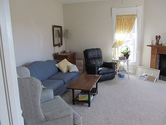 5th image of 104 E Burnett St