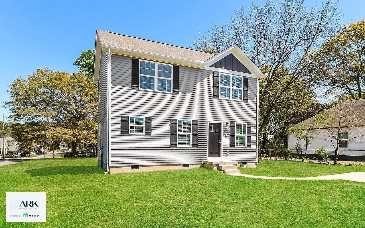 3 bed, 2.5 bath, 1200 sqft, $1,699 — Photo 3