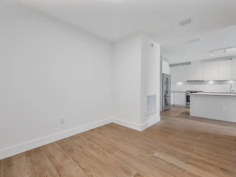 3034 Oak Ave #503 — Photo 12