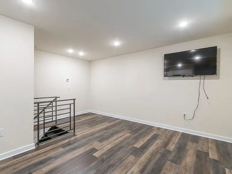Temple Off-Campus Housing — Photo 34
