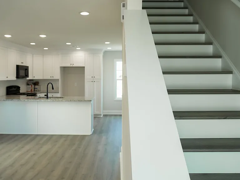 411 N Mountain St — Photo 8
