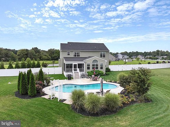 2nd image of 141 Independence Ct #42