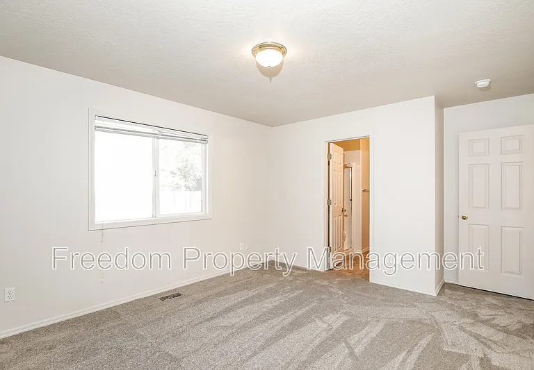 2135 S Crimson Rose Way — Photo 16