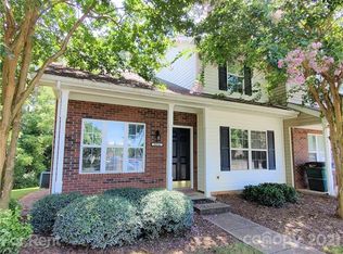 10126 Ballyclare Ct, Charlotte, NC 28213