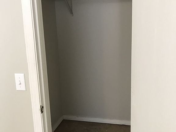 5th image of 926 N Oakland Ave