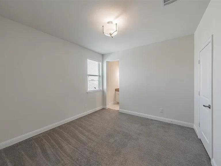 8075 Sunflower Ln — Photo 22