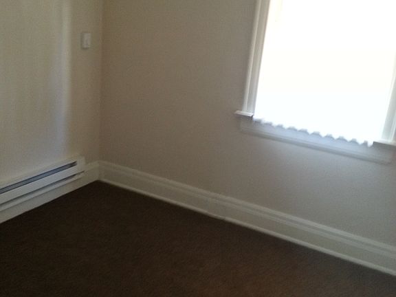 4th image of 215 S Birch St #A