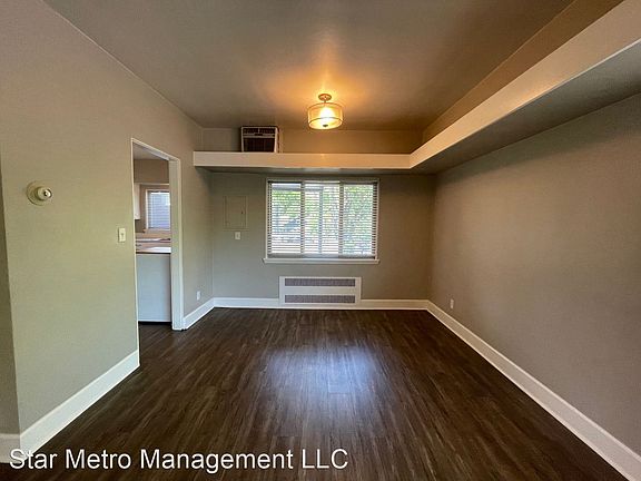 2nd image of 1926 SE Ash St #10167574