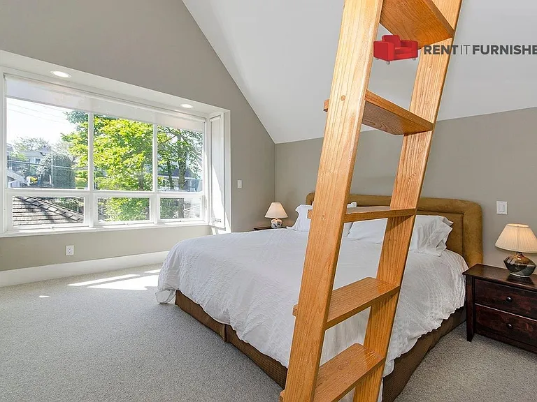 2964 Point Grey Rd — Photo 12