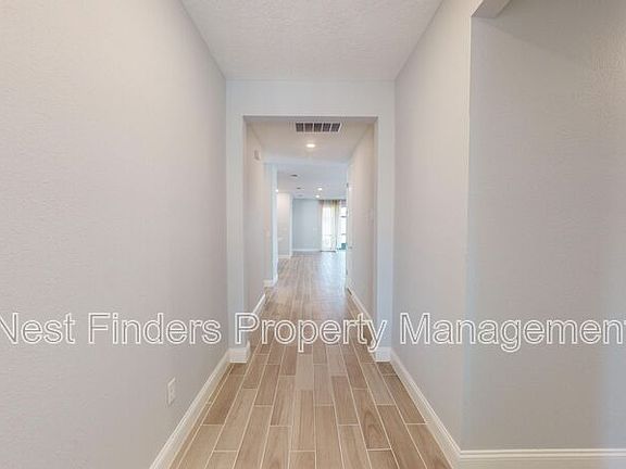 5th image of 178 Tilden Ct