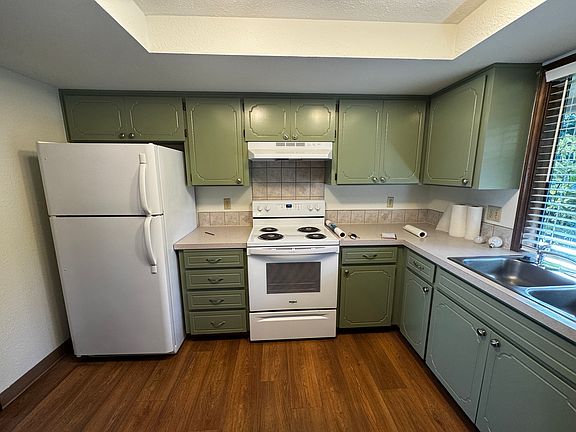 2nd image of 1314 NE 95th Ave