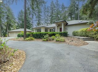 2650 Bowmont Dr, Eugene, OR 97405