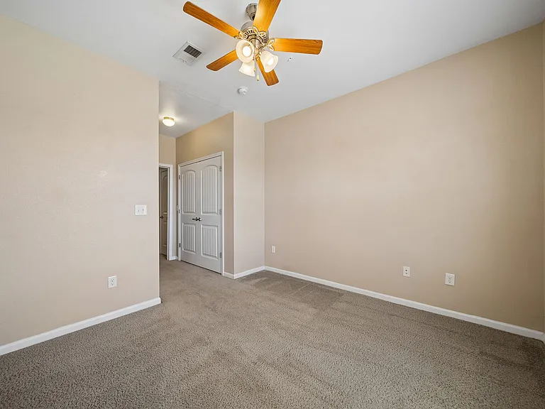 Windscape Apartments — Photo 17