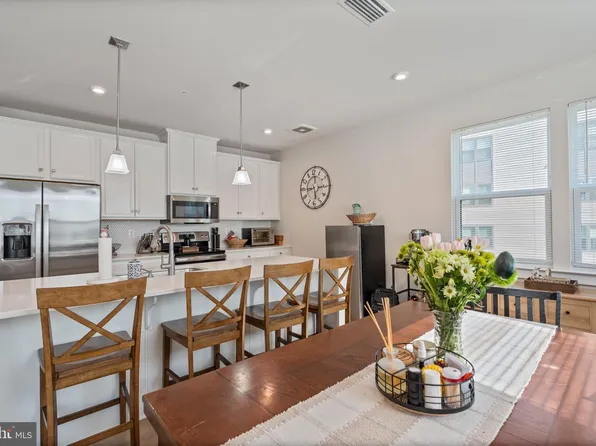 10411 Resort Rd #B, Ellicott City, MD 21042