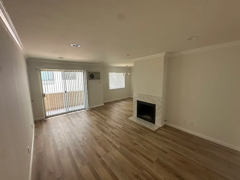 1320 Armacost Ave #6 — Photo 1