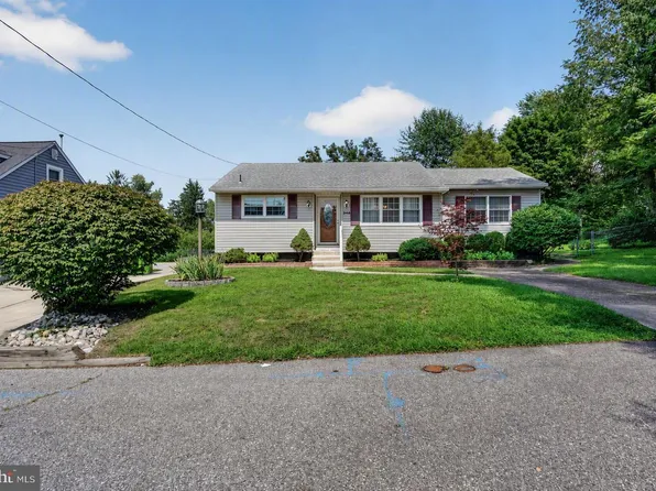 345 Ridge Ave, Blackwood, NJ 08012