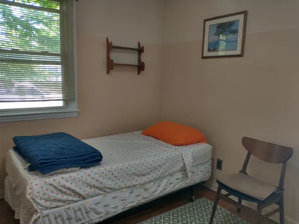 (undisclosed Address), East Meadow, NY 11554