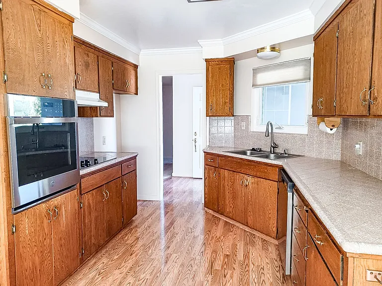 315 Heidi Dr — Photo 4