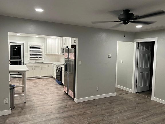 4th image of 1823 S Streamline Dr #1823