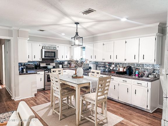 4th image of 514 Wilder Dr