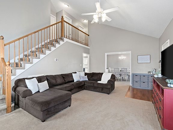 4th image of 1268 Archwood Dr