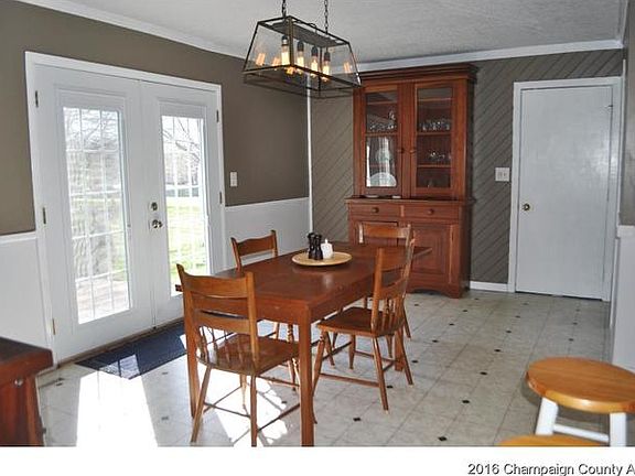 5th image of 702 N Hillside Dr