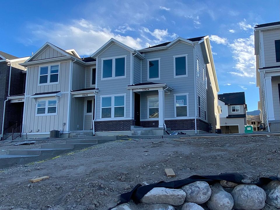 1st image of 13924 Champlin Peak Dr