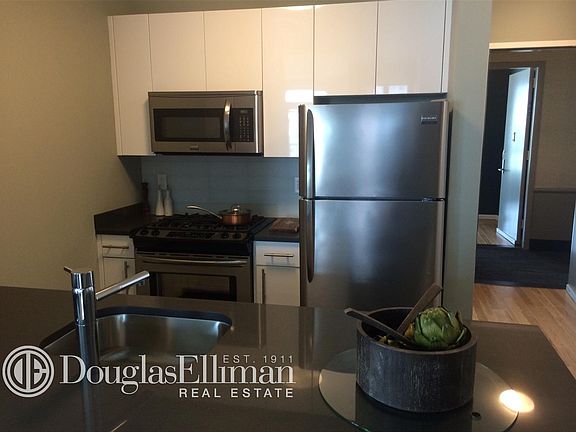 4th image of 4610 Center Blvd APT 214