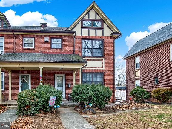 2nd image of 315 Sunset Rd