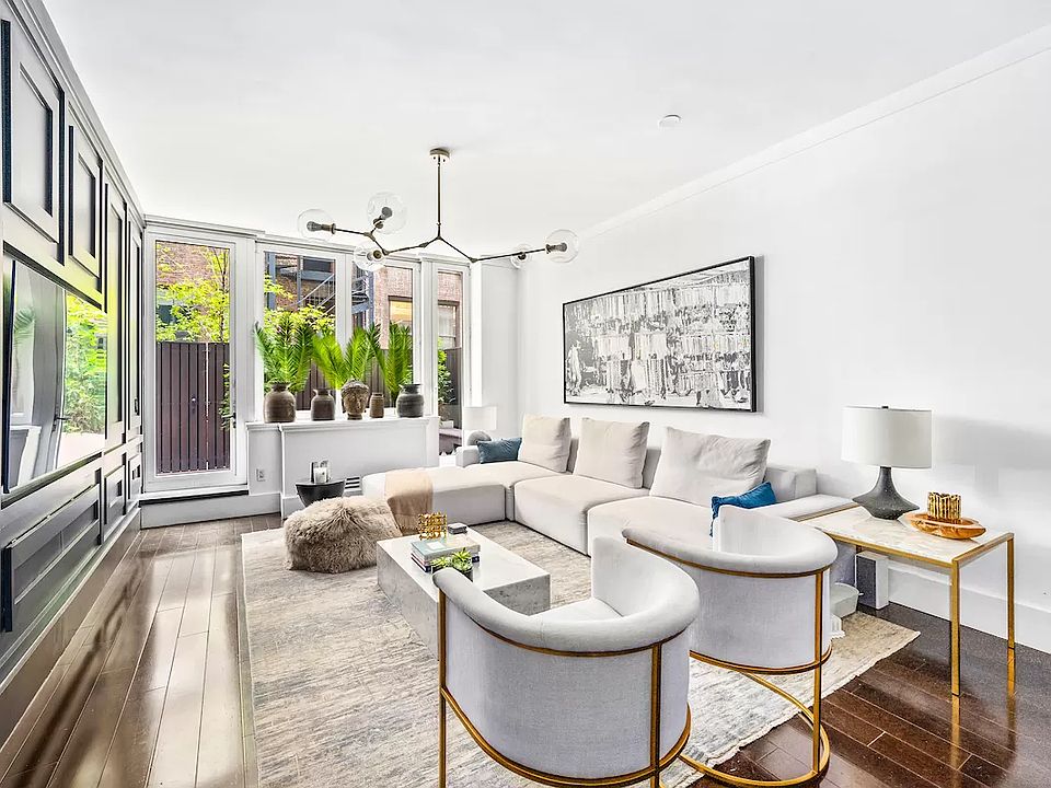 1st image of 125 W 21st St #2DE