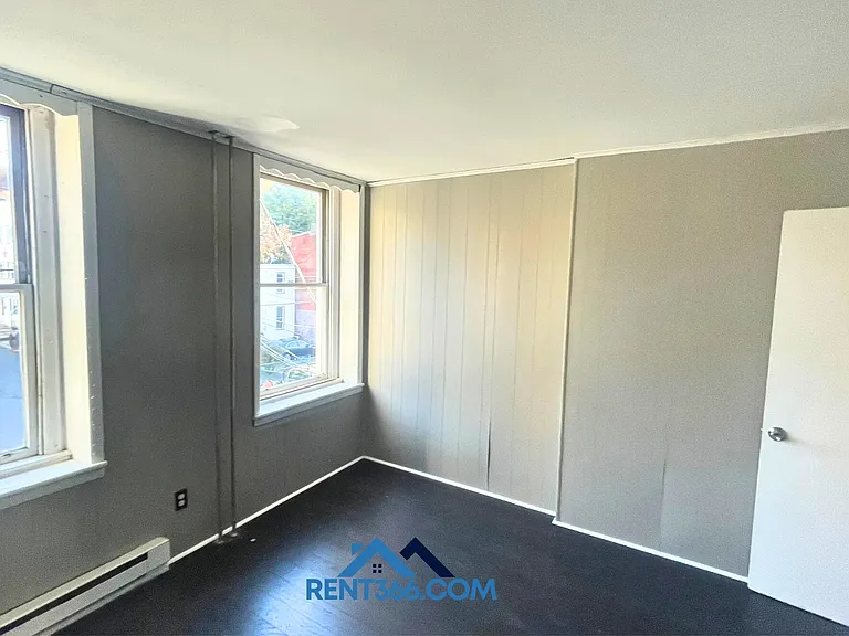 101 N George St #2 — Photo 17
