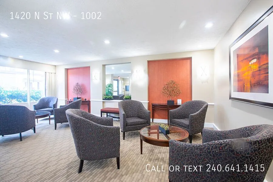 Lovely 1 BR/1 BA Condo in Logan Circle! $500 off the 1-month rent if move-in by August 15th — Photo 2