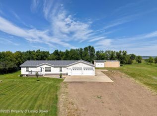 11483 39c St SW, Dickinson, ND 58601