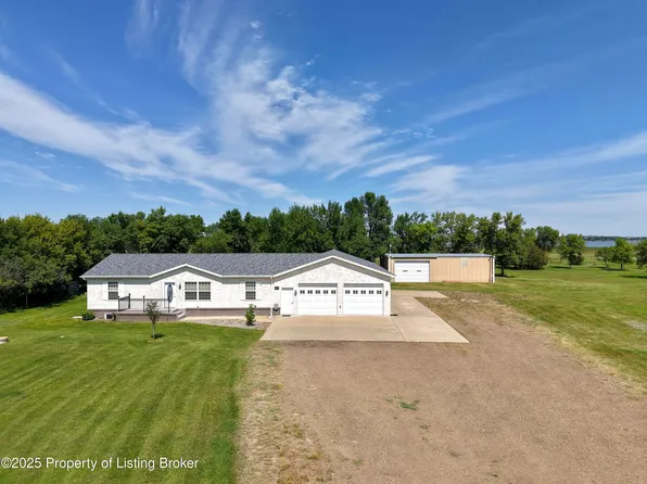 11483 39c St SW, Dickinson, ND 58601