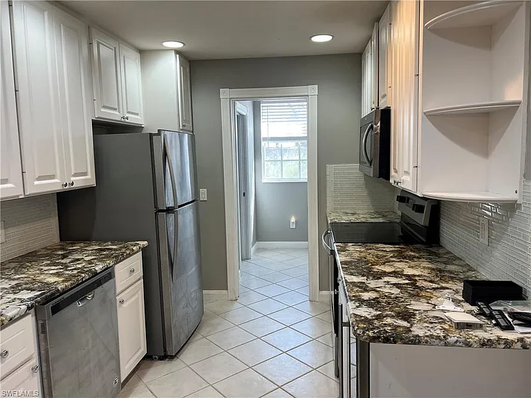 5365 Cove Cir #125 — Photo 20