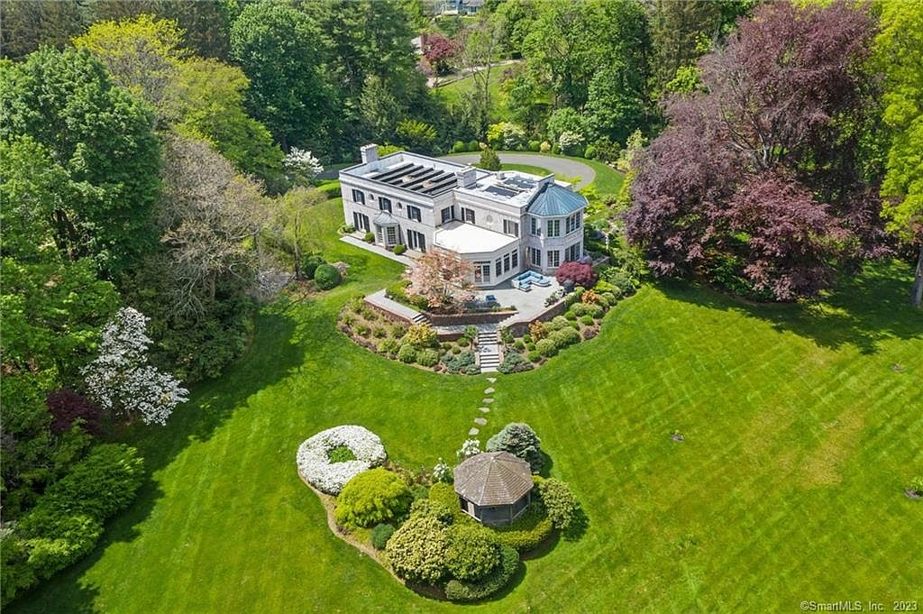 24 Sunset Farm Rd, West Hartford, CT 06107 | Zillow